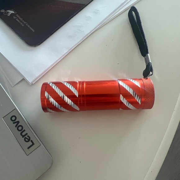 kubota flashlight torch flashlites orange w/batteries  9 LED pocket sized - Picture 10 of 10